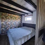 فندق مبيت وإفطار Ut Hofke Stein